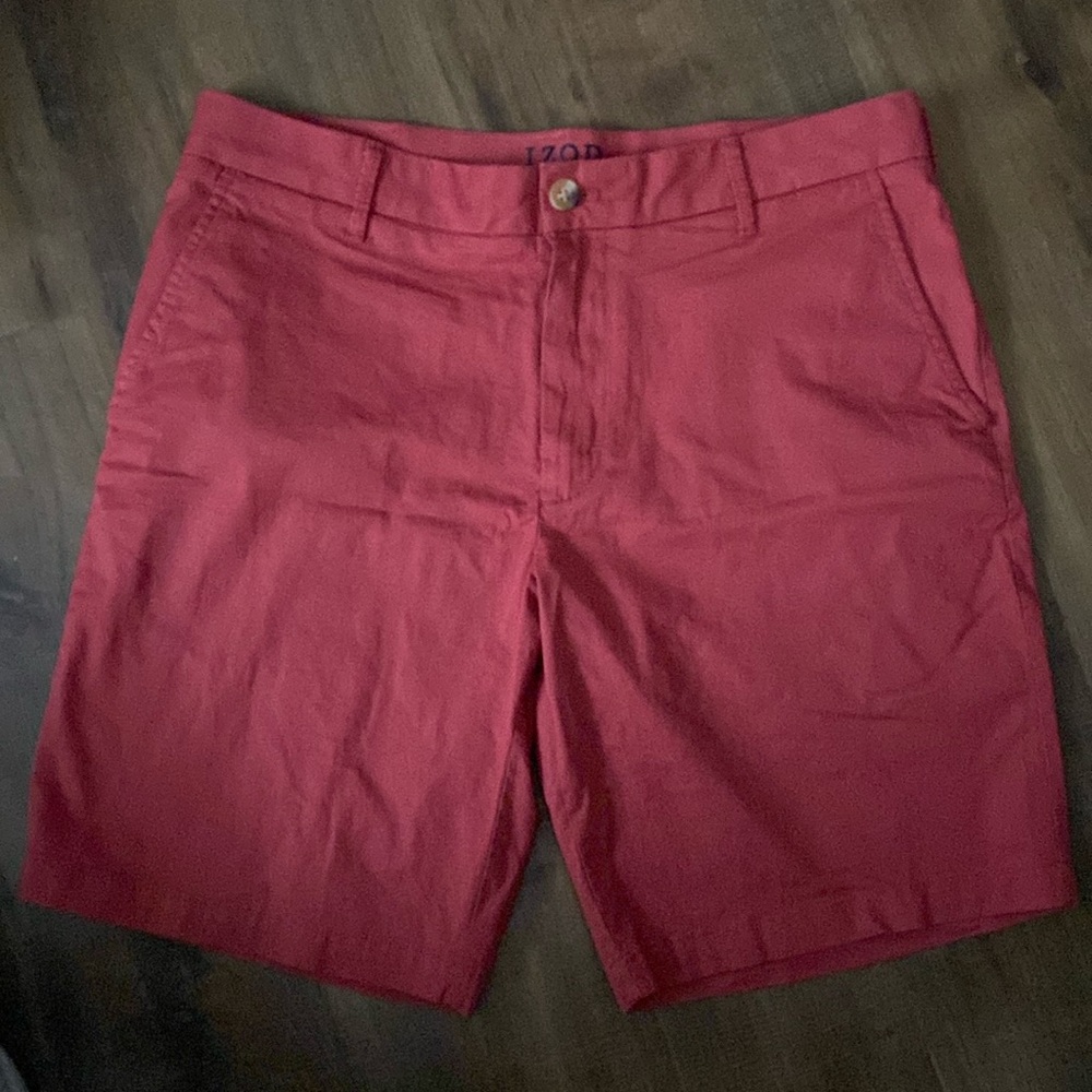 Izod red shorts